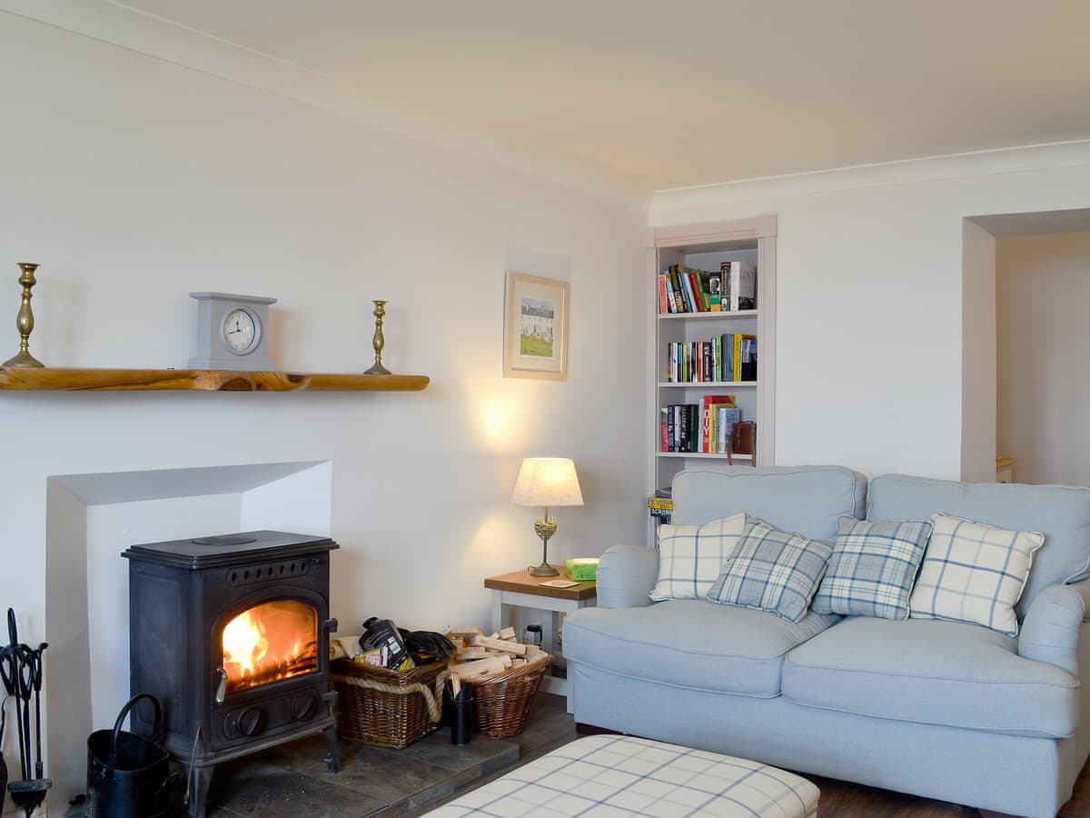 Raglan Cottage, listing photograph 3