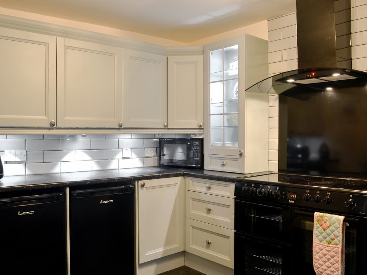 Raglan Cottage, listing photograph 8