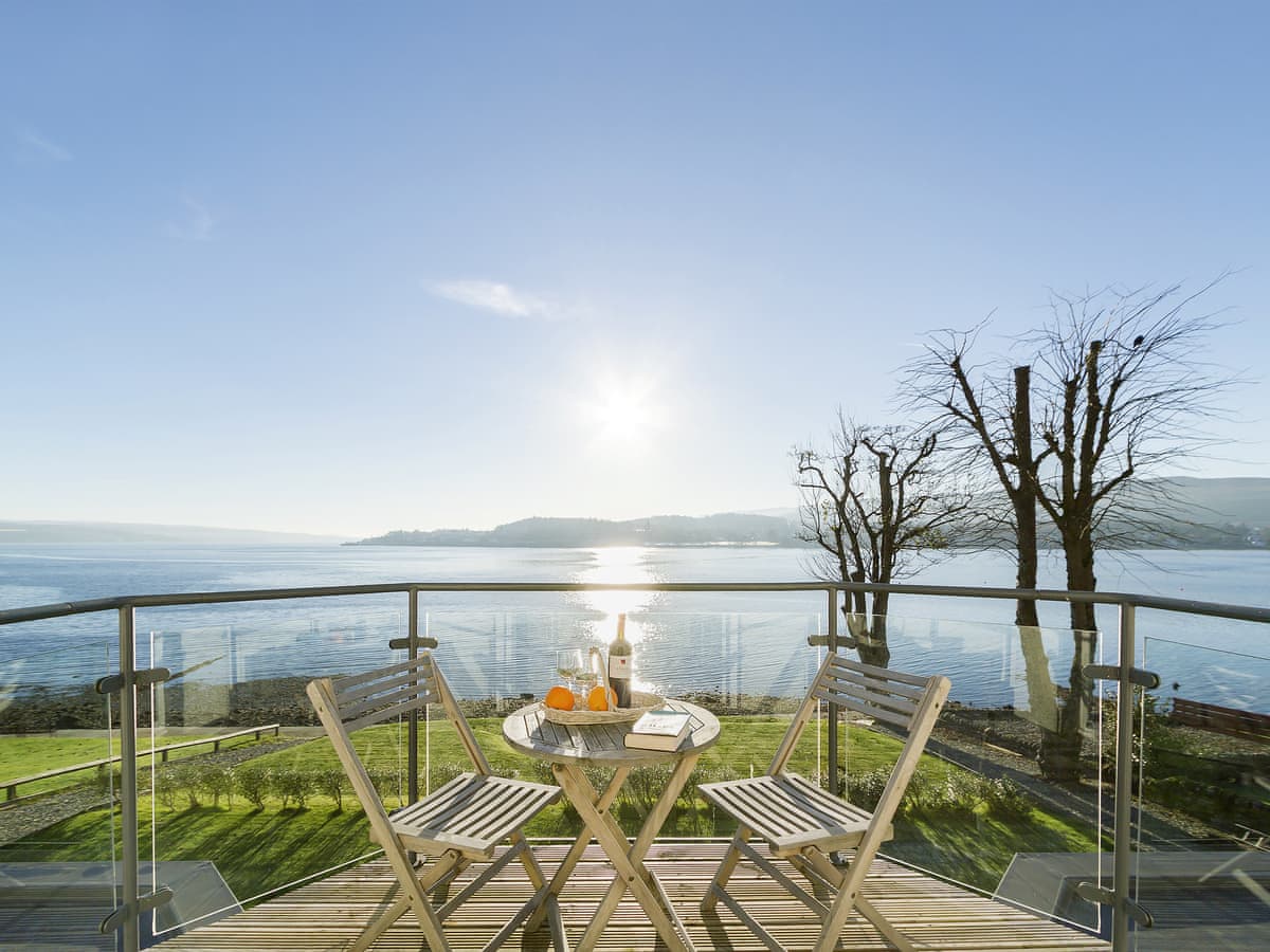 The Penthouse, listing photograph 8