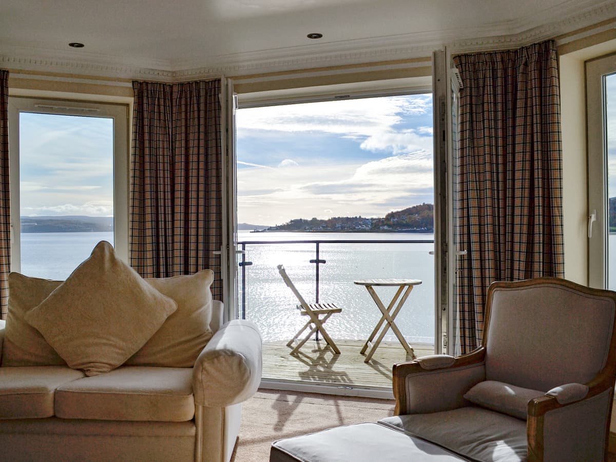 The Penthouse, listing photograph 7
