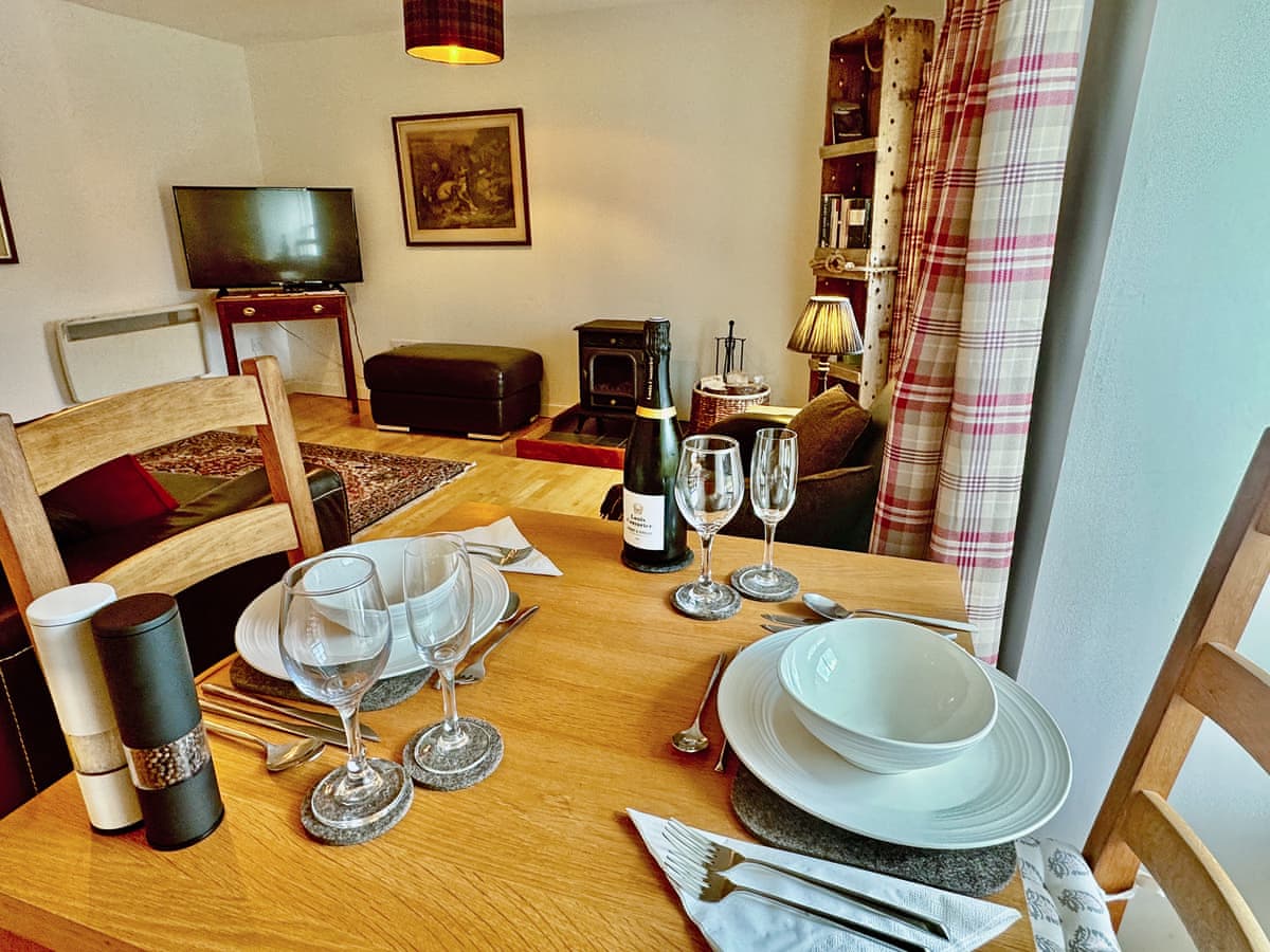 Rispond Estate - The Cottage, listing photograph 3