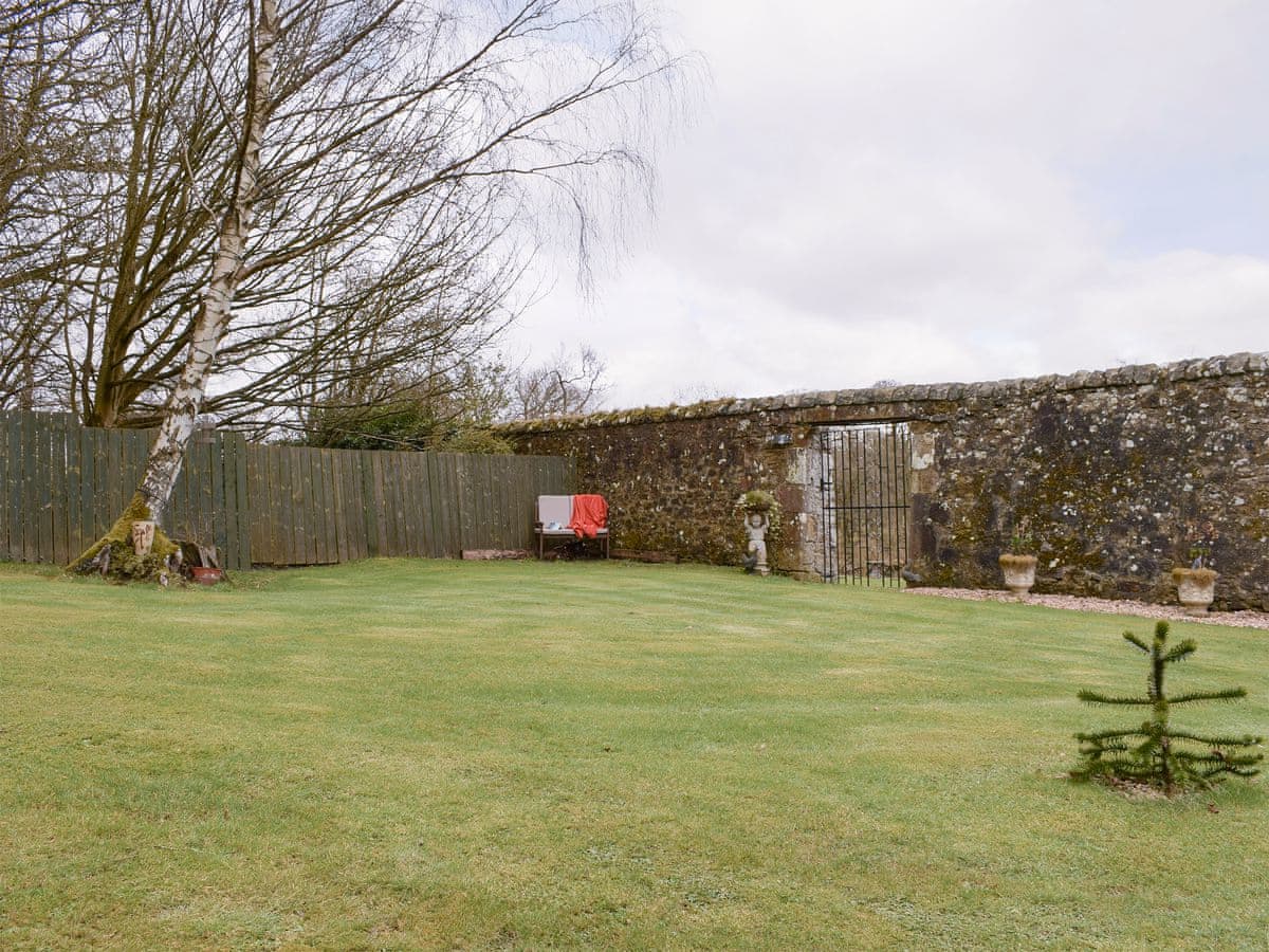 Nether Kinneddar Lodge Cottages - Kinneddar Cottage, listing photograph 12