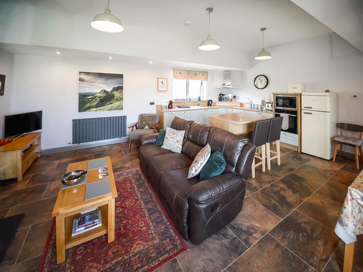 Brogaig Cottages - Quiraing, listing photograph 4
