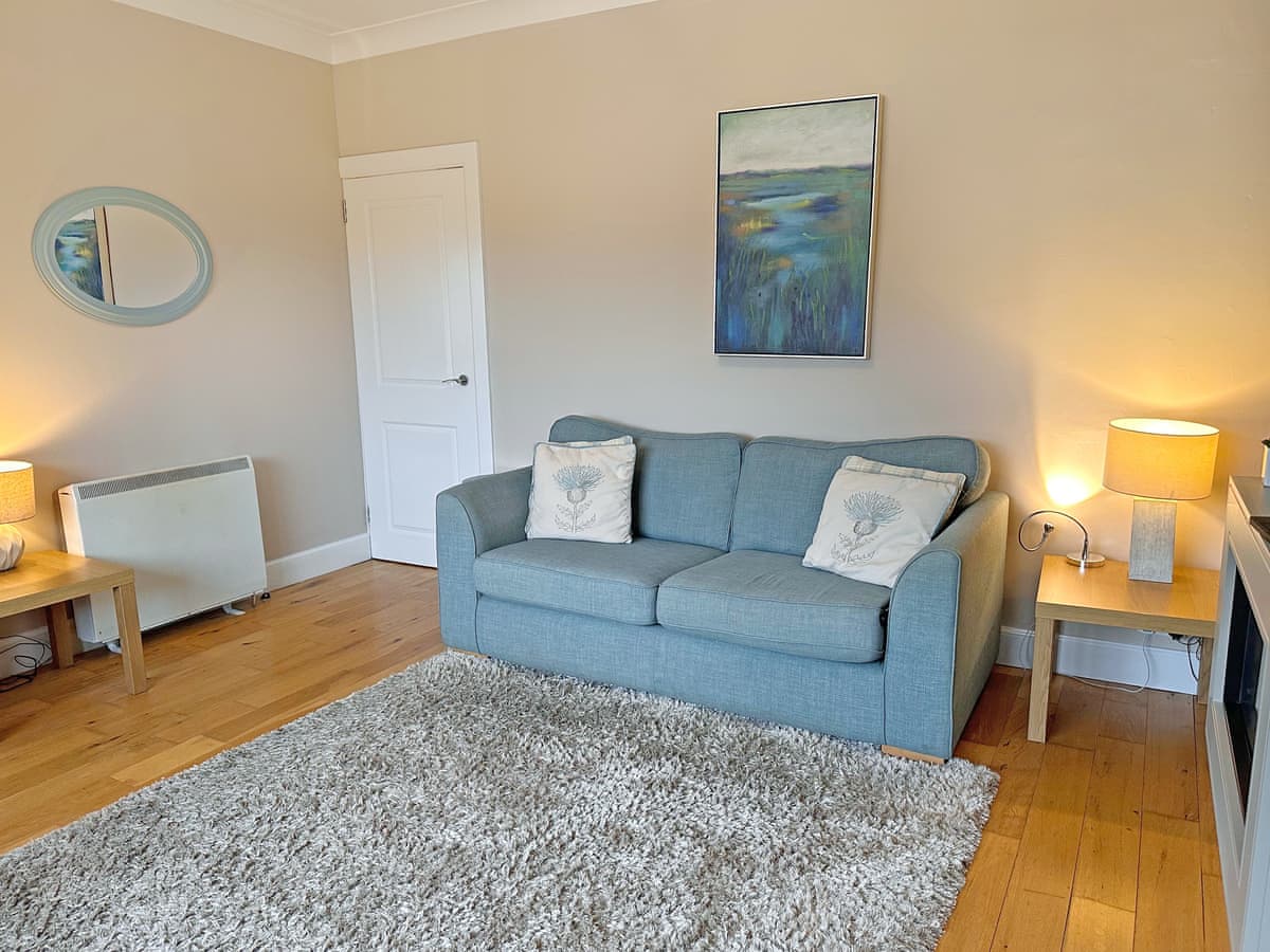 Larkfield, listing photograph 3