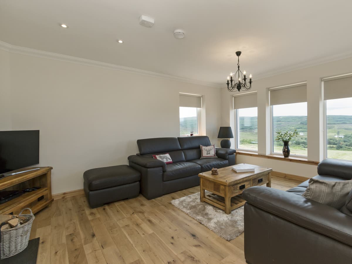 Springbank, listing photograph 4