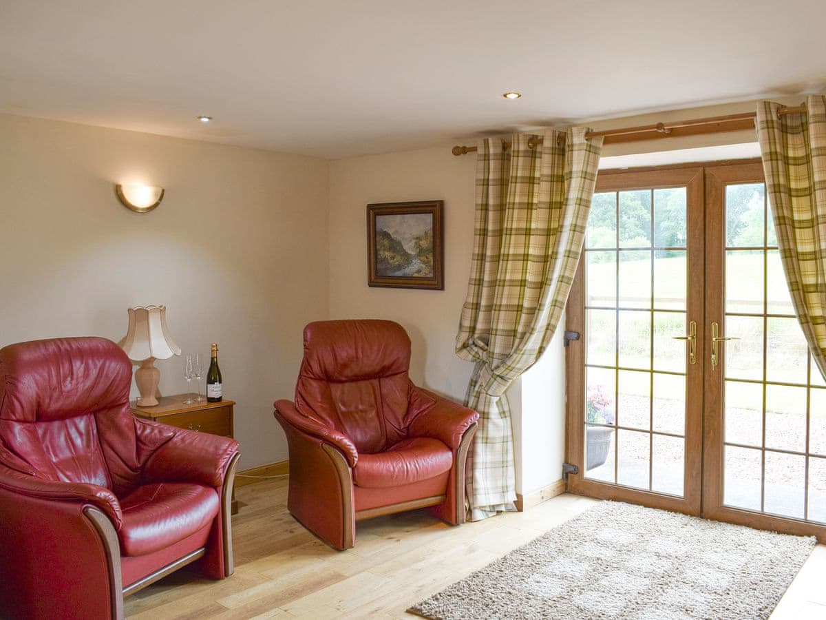 Loch Lomond Farm Cottages - The Ploughmans, listing photograph 3