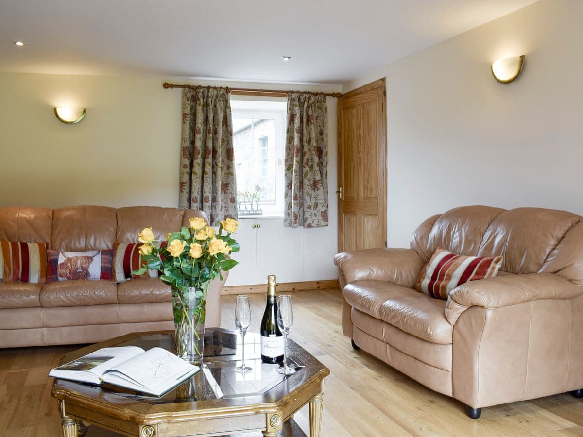 Loch Lomond Farm Cottages - The Stables, listing photograph 3