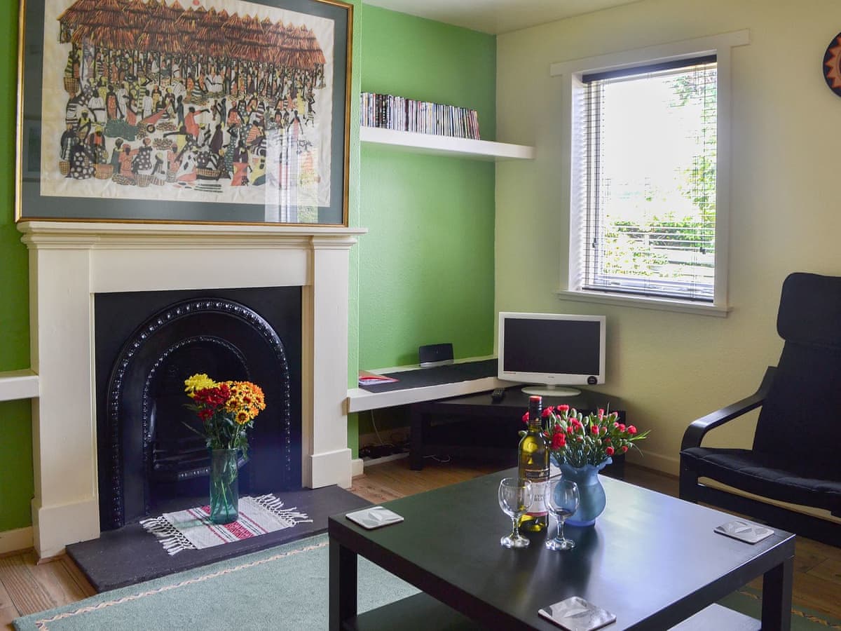 Kinnettas Cottage, listing photograph 2