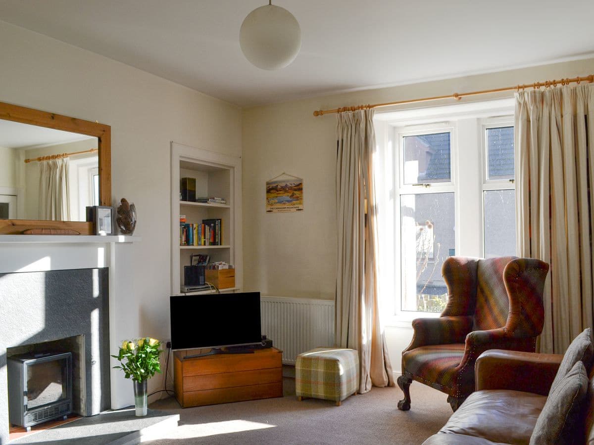 Langside, listing photograph 2