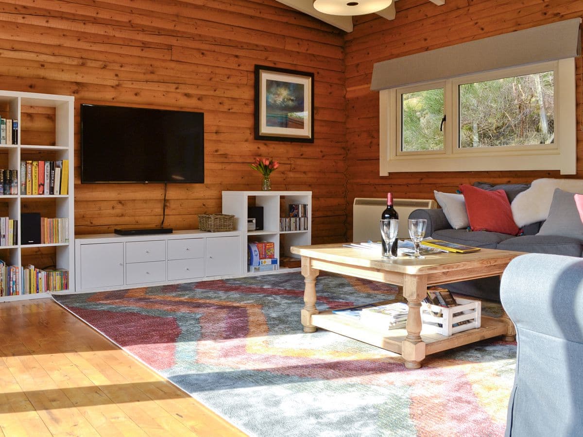 Glen Hideaway, listing photograph 4