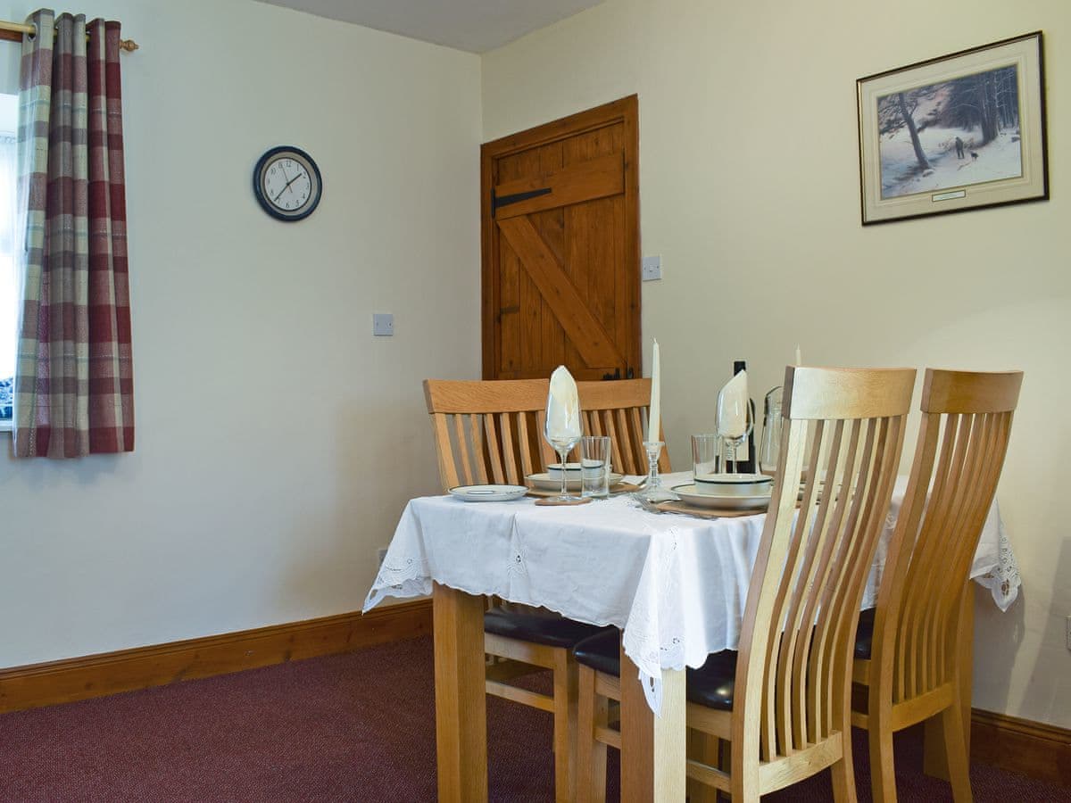 Caroch Cottage, listing photograph 4