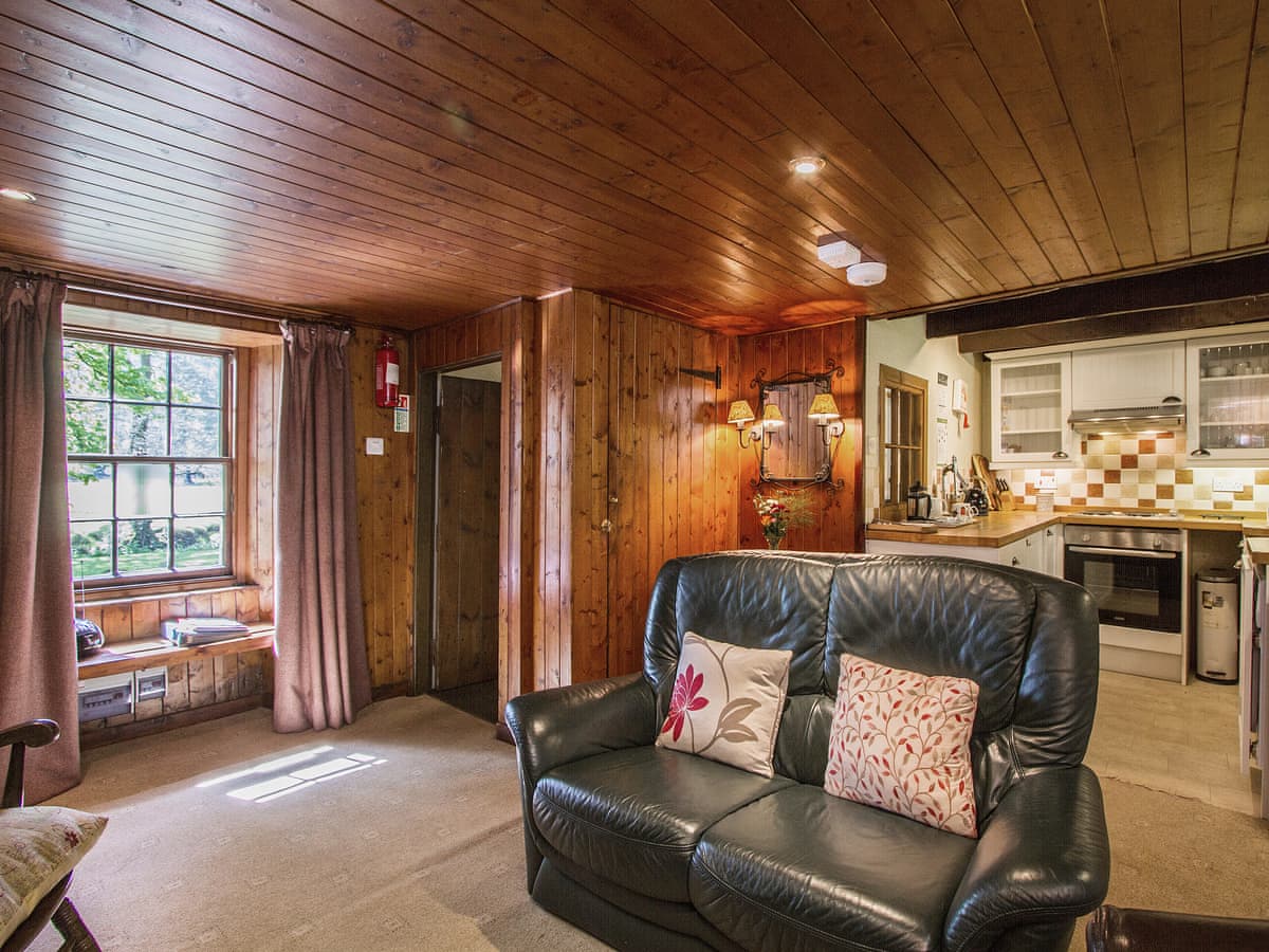 Gardener's Bothy, listing photograph 4