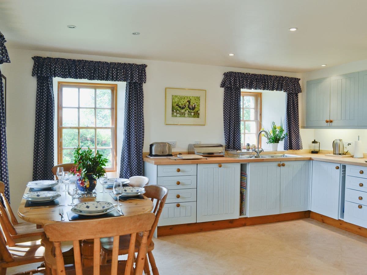The Cottage, listing photograph 3