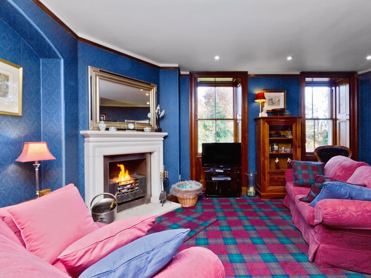 Dess Lodge, listing photograph 3