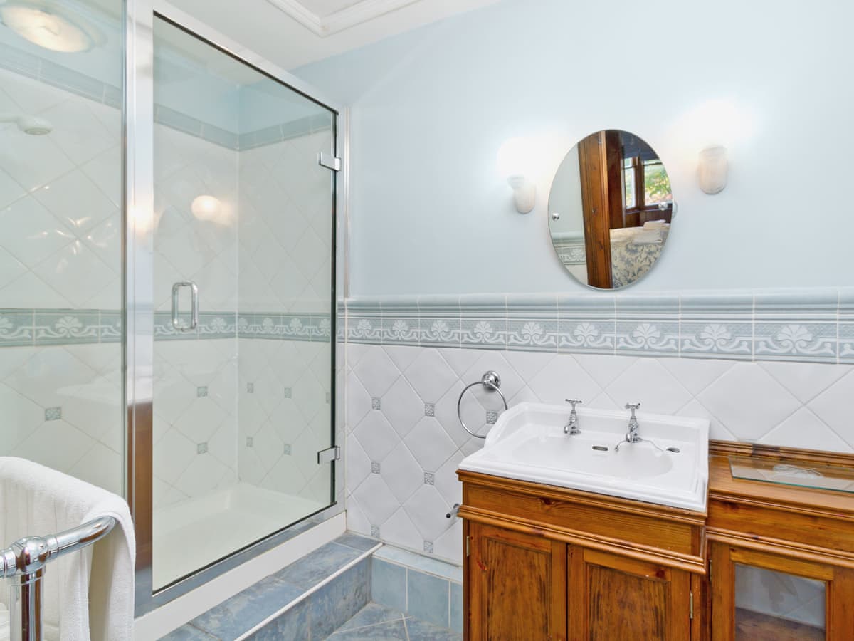 Dess Lodge, listing photograph 10