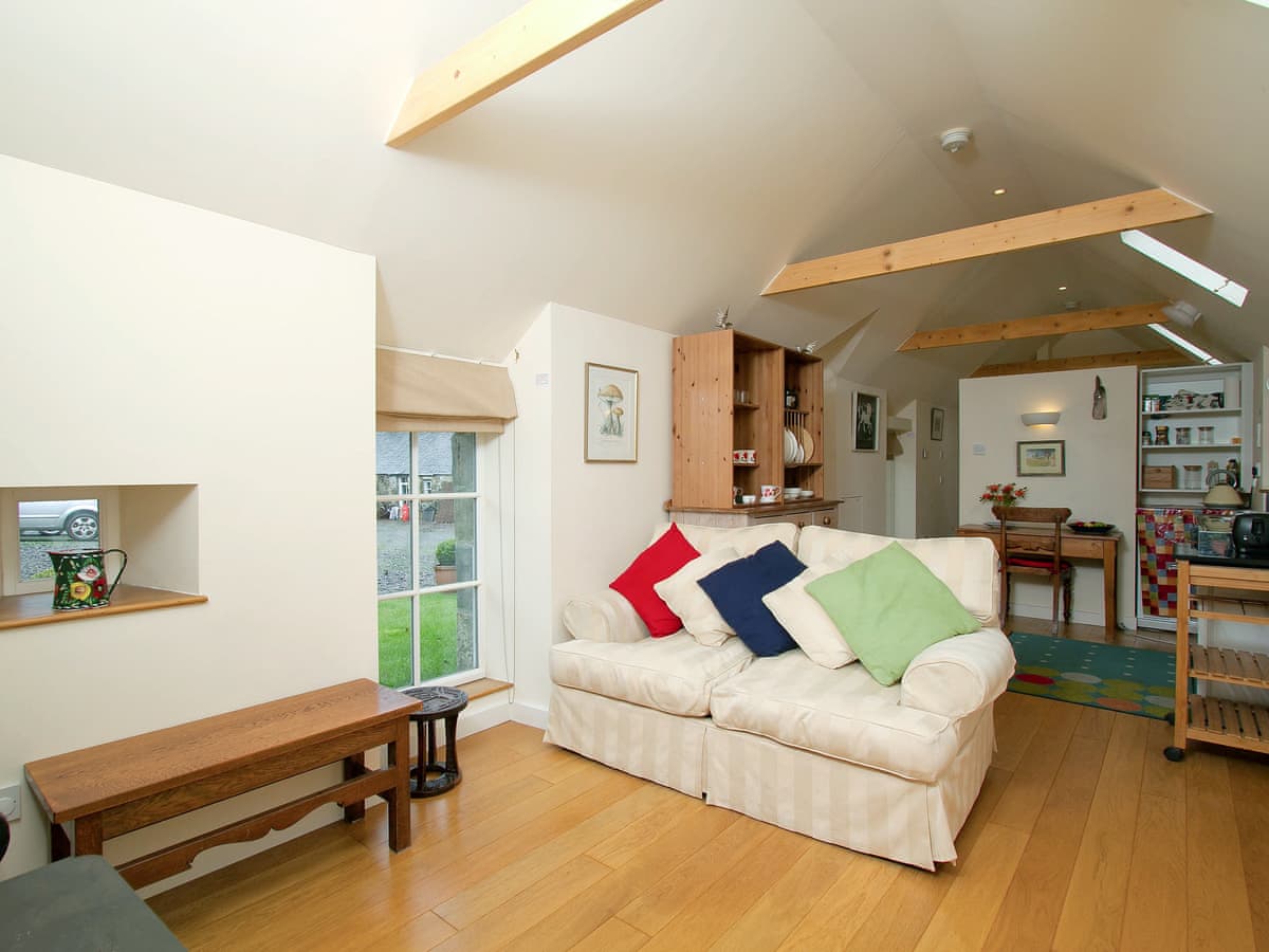 Tullibole Castle Longhouse, listing photograph 4