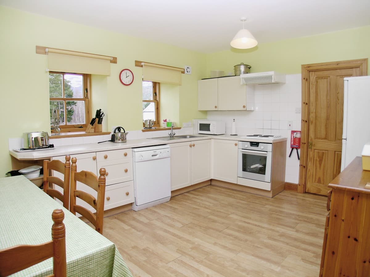 Mar House, listing photograph 3