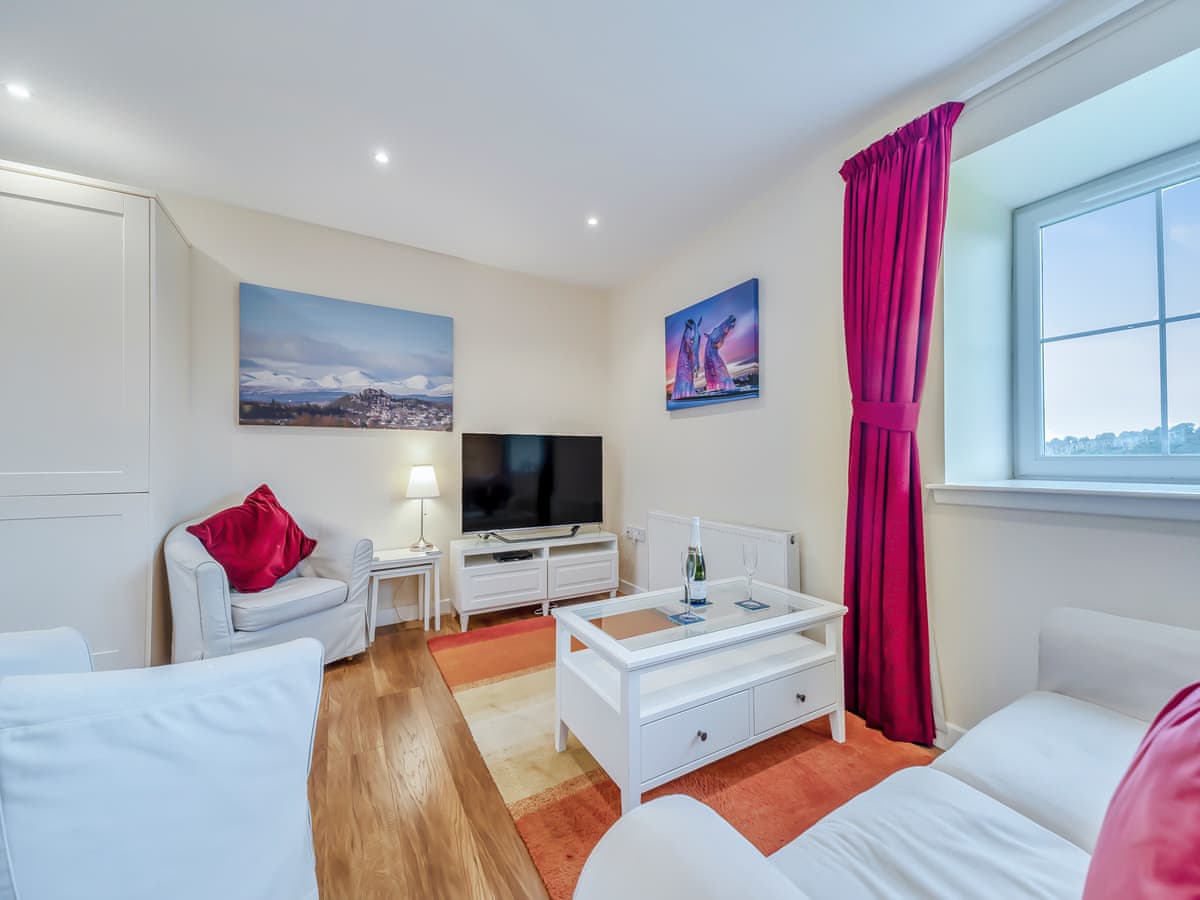 Osprey Hideaways - Peregrine Cottage, listing photograph 2