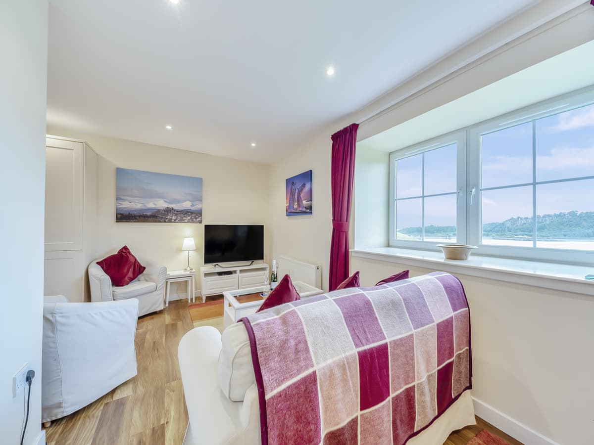 Osprey Hideaways - Peregrine Cottage, listing photograph 3