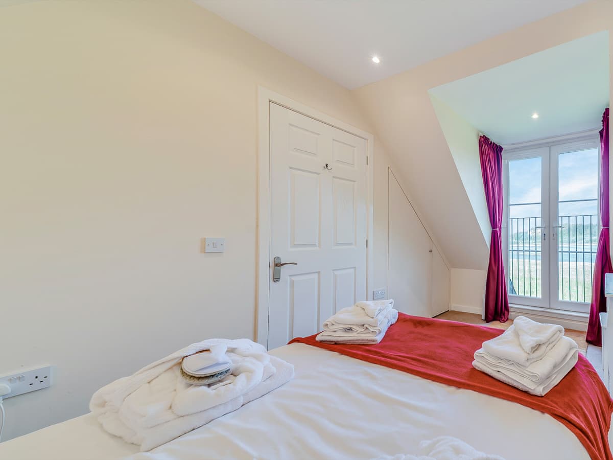 Osprey Hideaways - Peregrine Cottage, listing photograph 10