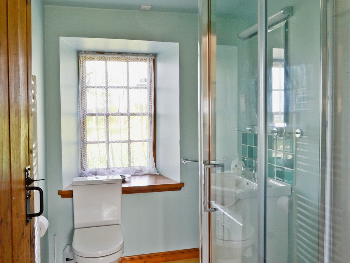 The Cottage, listing photograph 8
