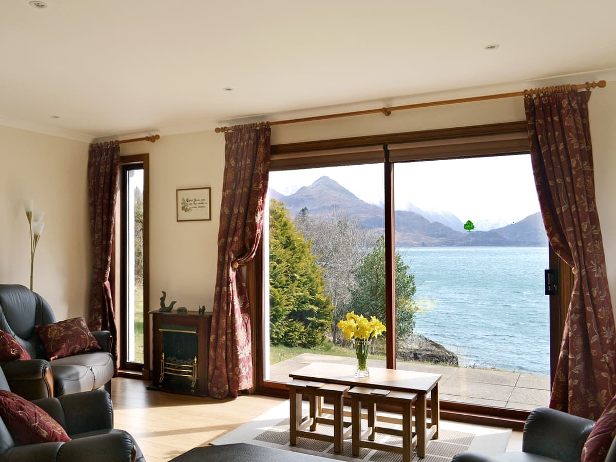 Seaside Cottage, listing photograph 2