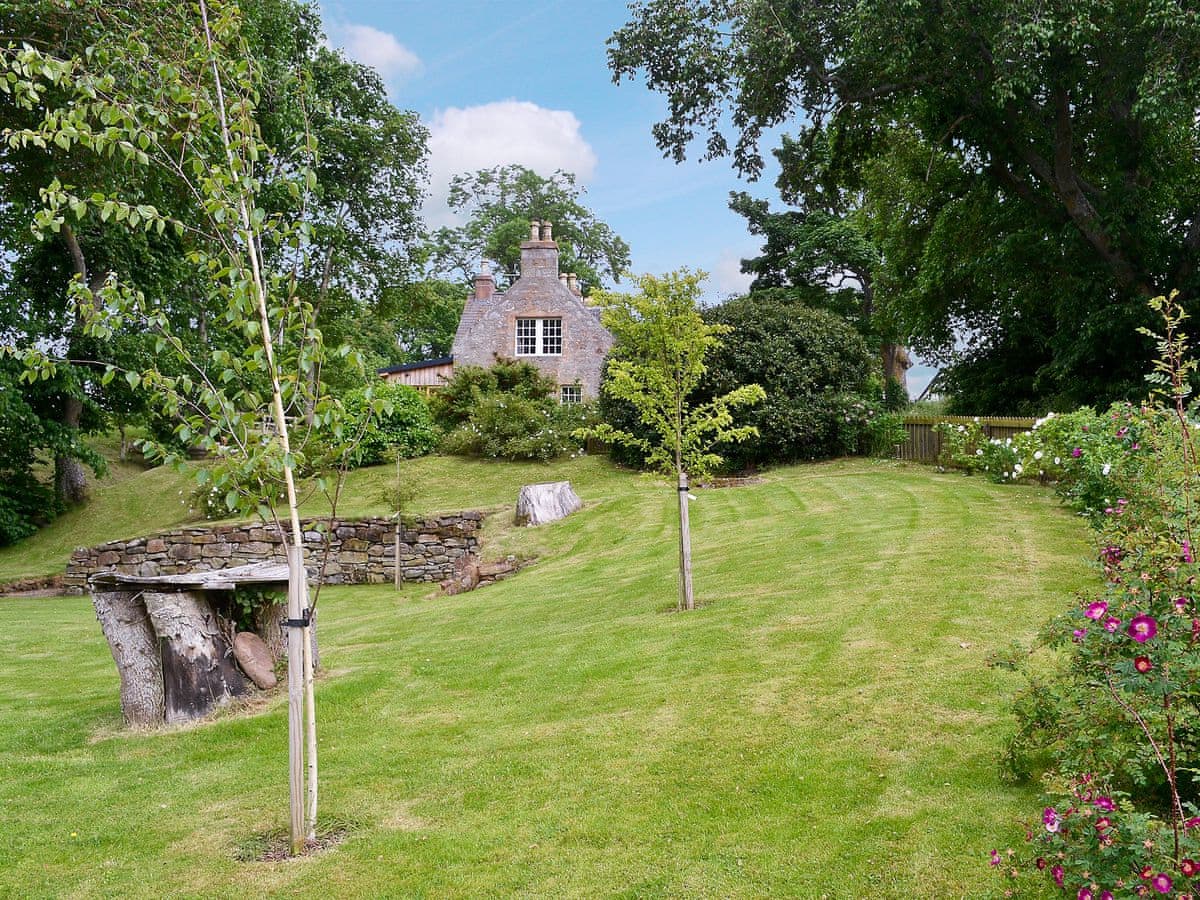 The Cottage, listing photograph 11