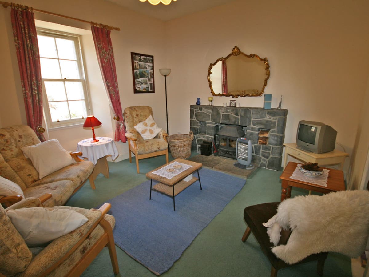 Gavin Maxwell Cottage, listing photograph 4
