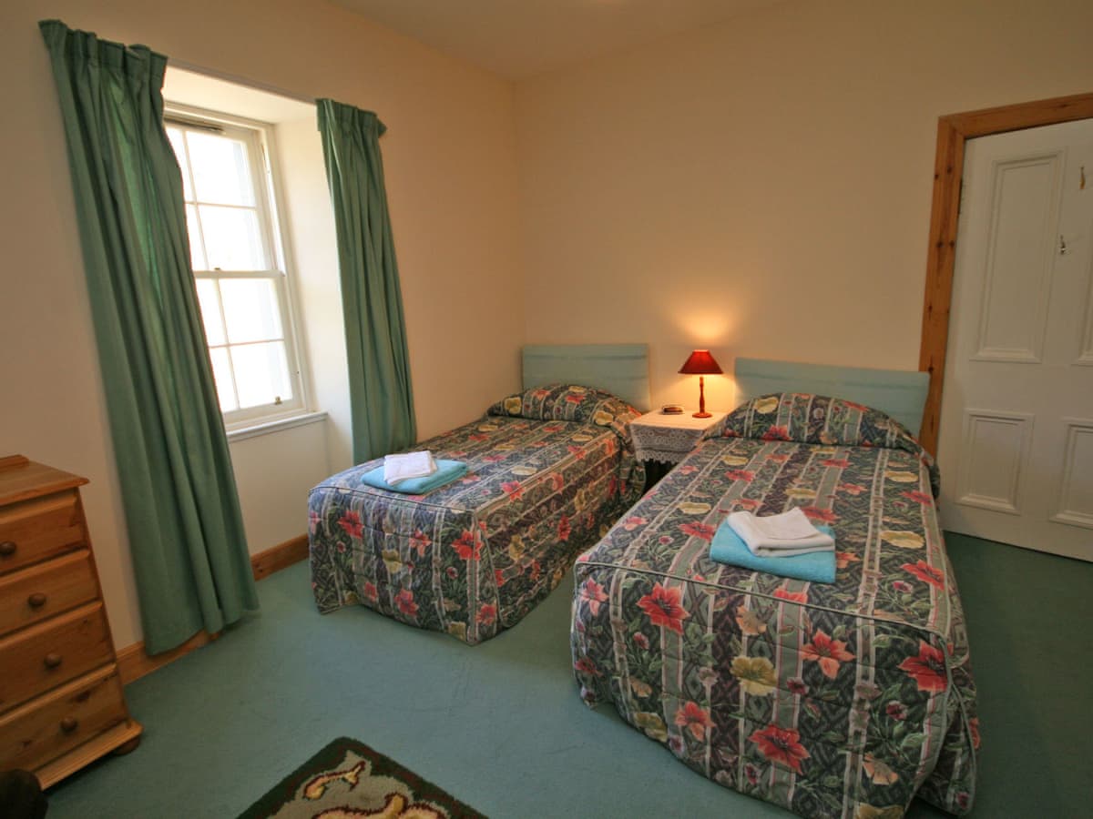 Gavin Maxwell Cottage, listing photograph 7
