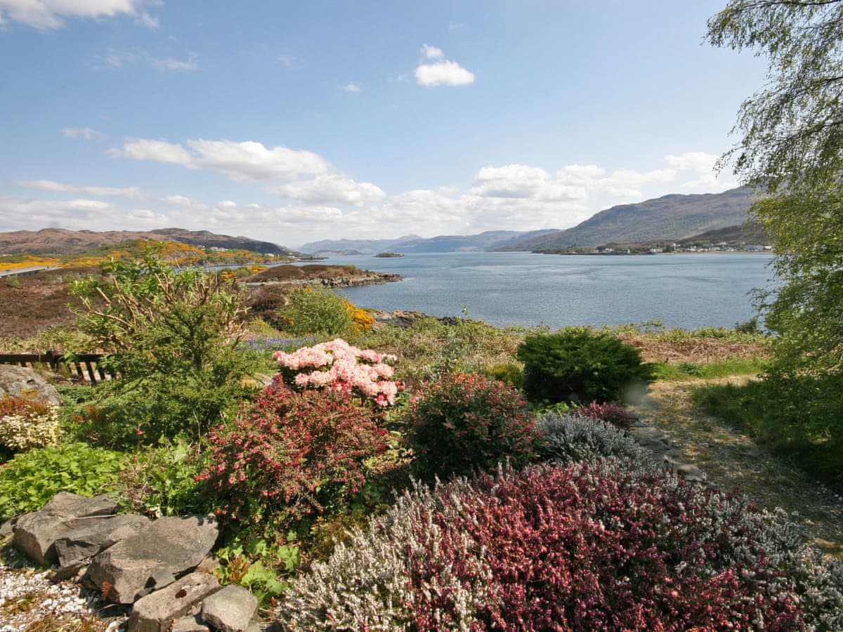 Gavin Maxwell Cottage, listing photograph 10