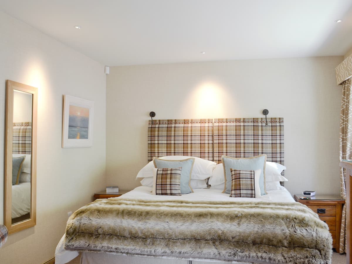 Red Squirrel Lodge, listing photograph 9