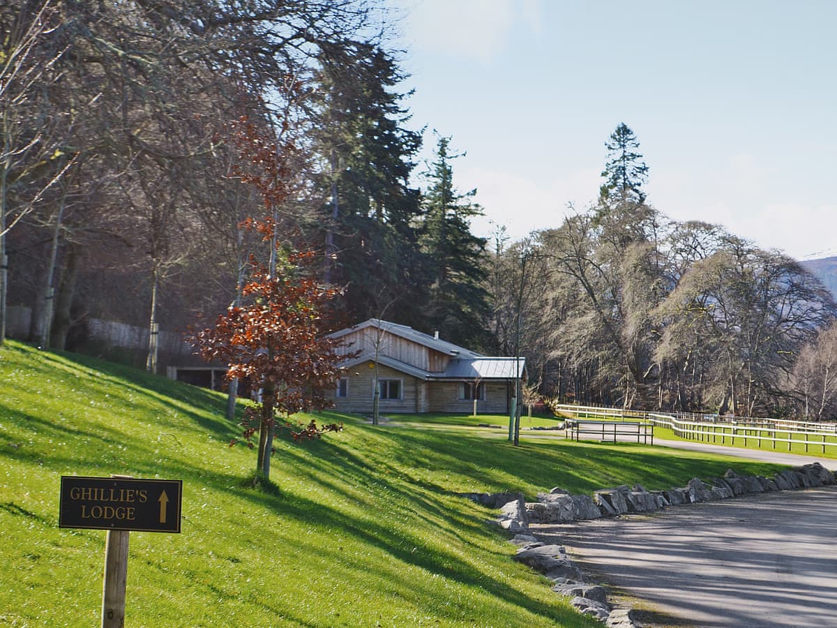 Ghillie's Lodge