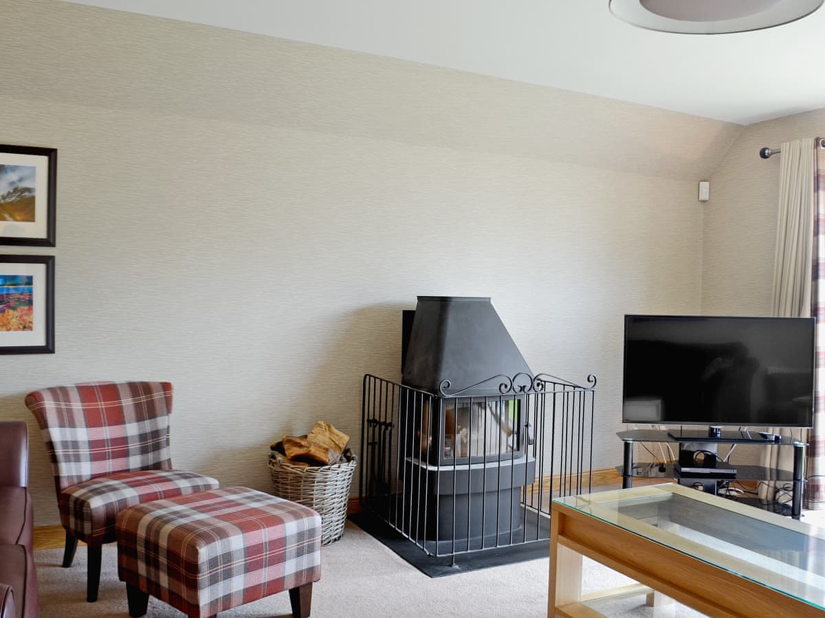Lochnagar Lodge, listing photograph 3