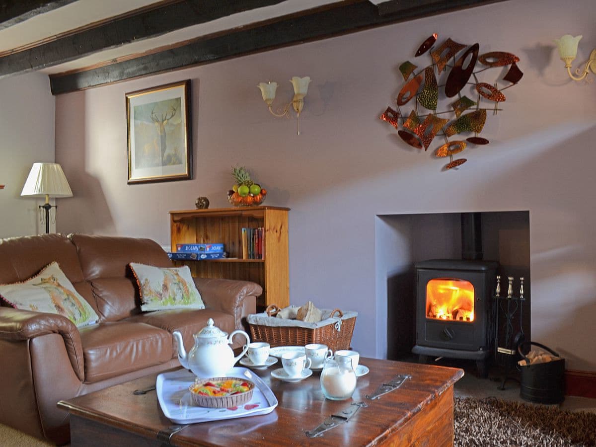 Craigdarroch Cottage, listing photograph 3