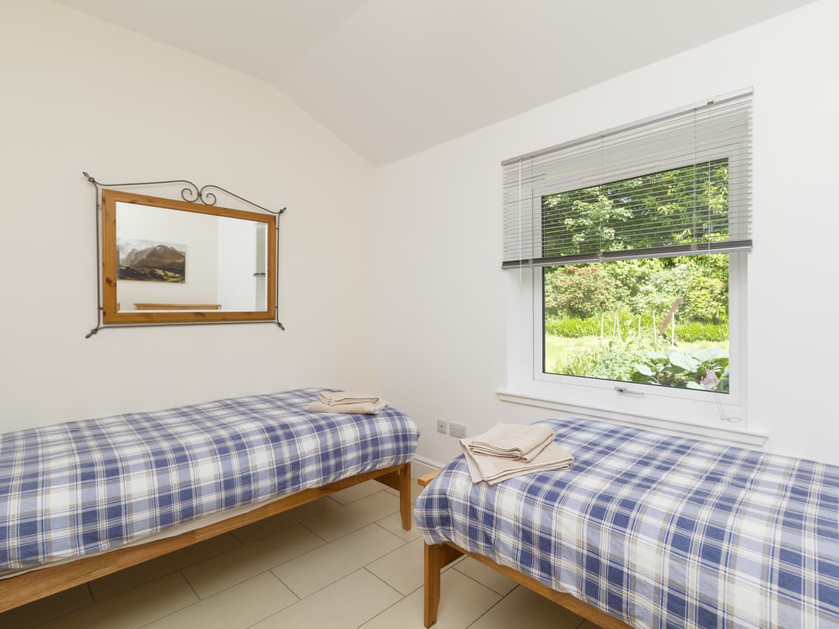 Torfern, listing photograph 12