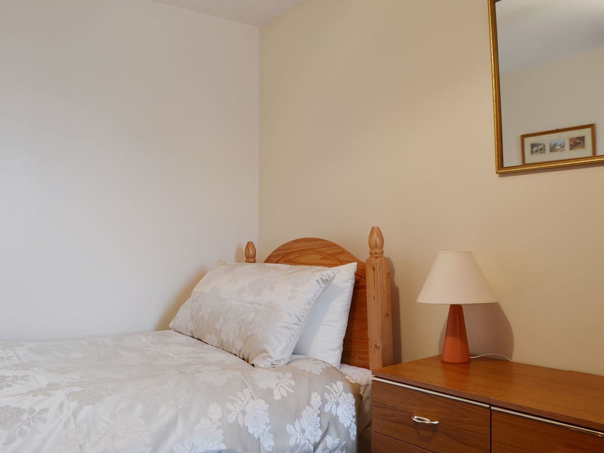 Ross Cottage, listing photograph 8
