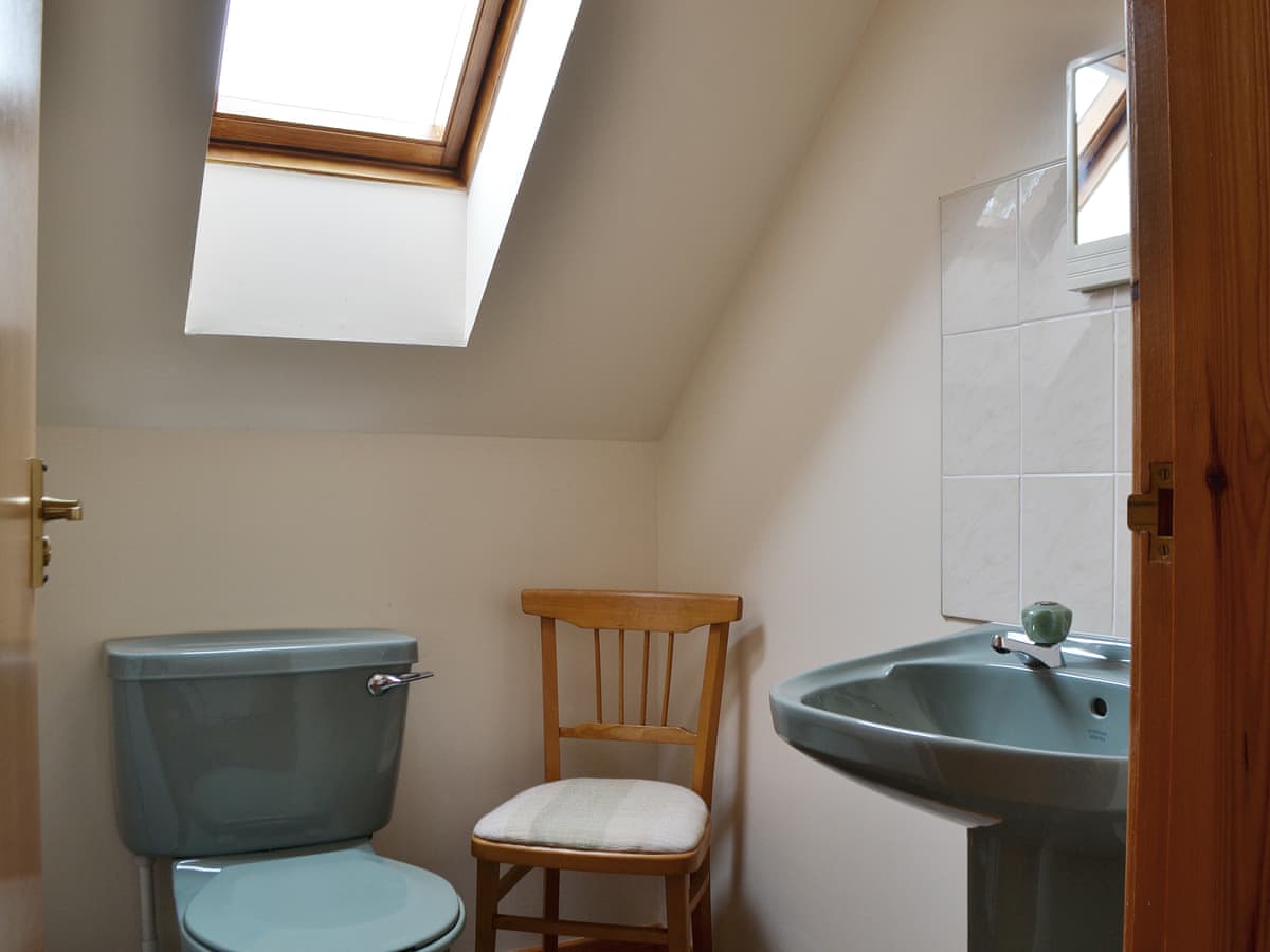 Ross Cottage, listing photograph 10