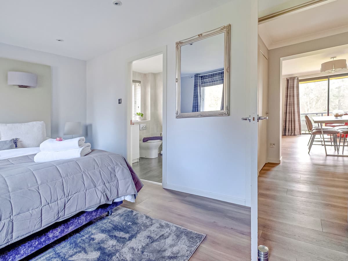 Glenhaven, listing photograph 11