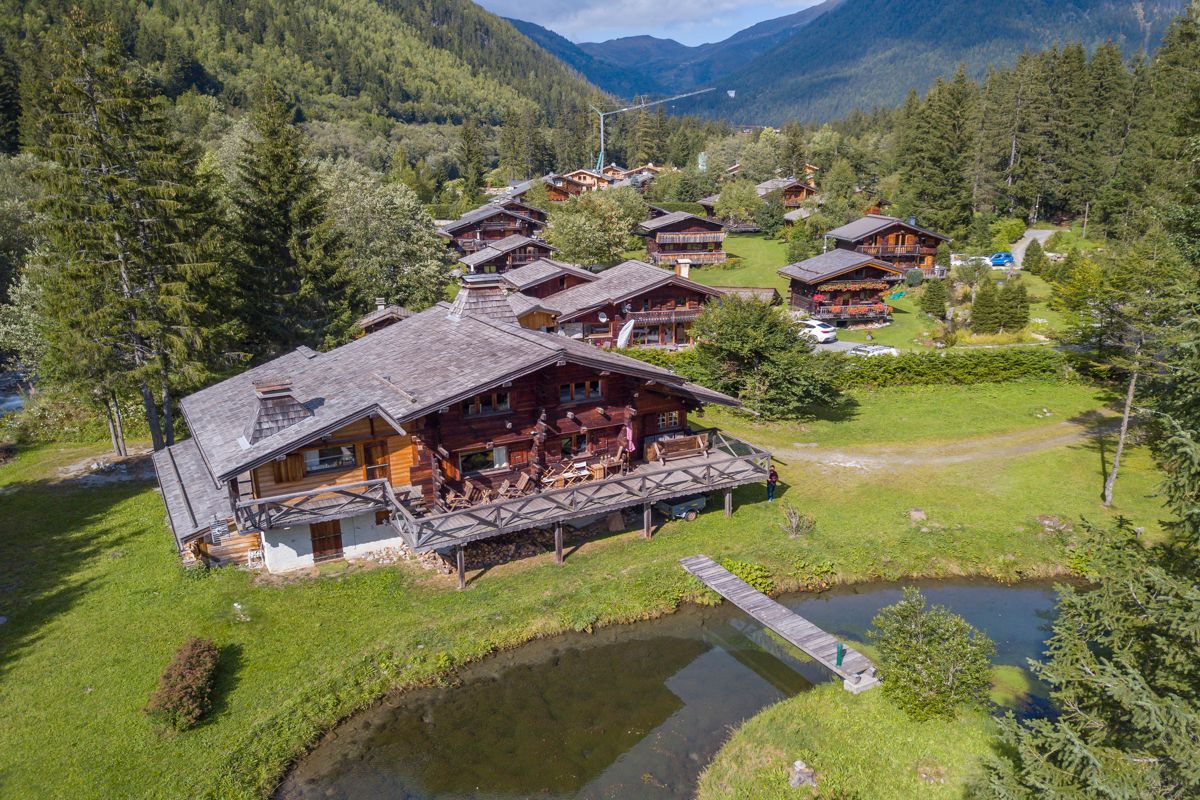 Chalet Chatoyer, listing photograph 3