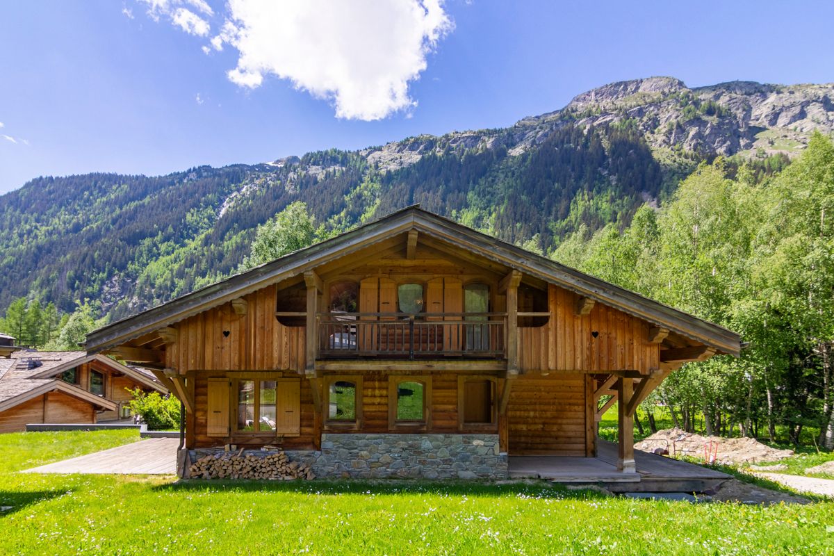 Chalet Chanson, listing photograph 3
