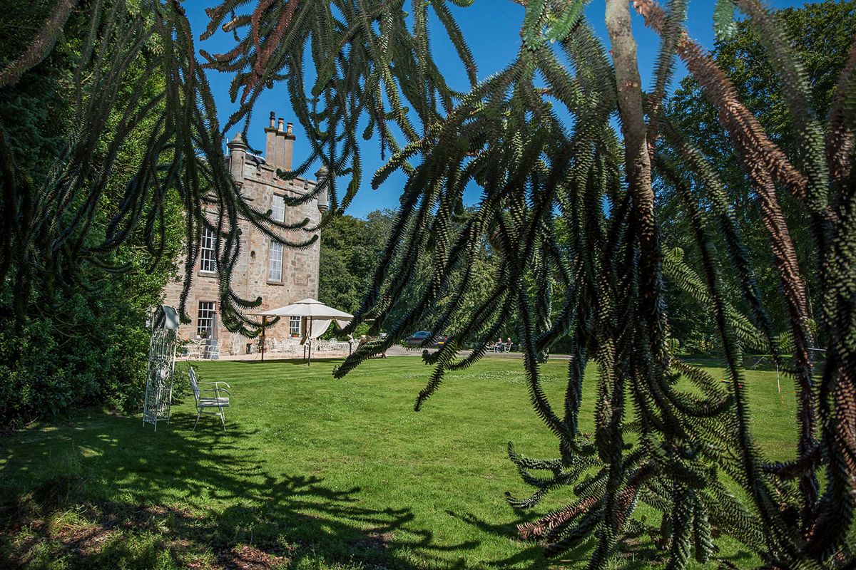 Averon Castle, listing photograph 12