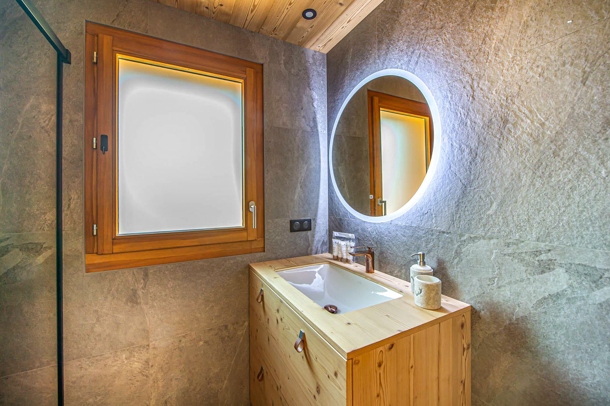 Apartment Eira, listing photograph 9