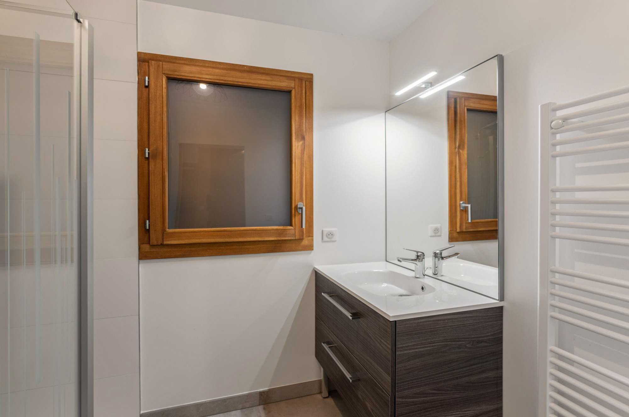 Apartment Feuilleter, listing photograph 12