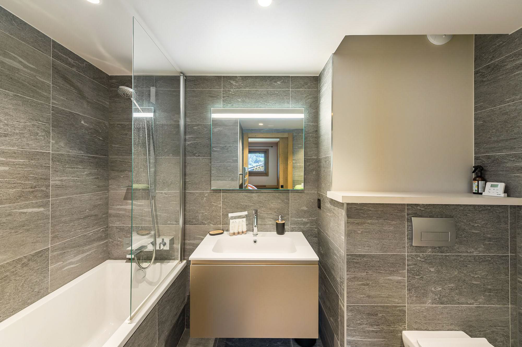 Apartment Miette, listing photograph 6