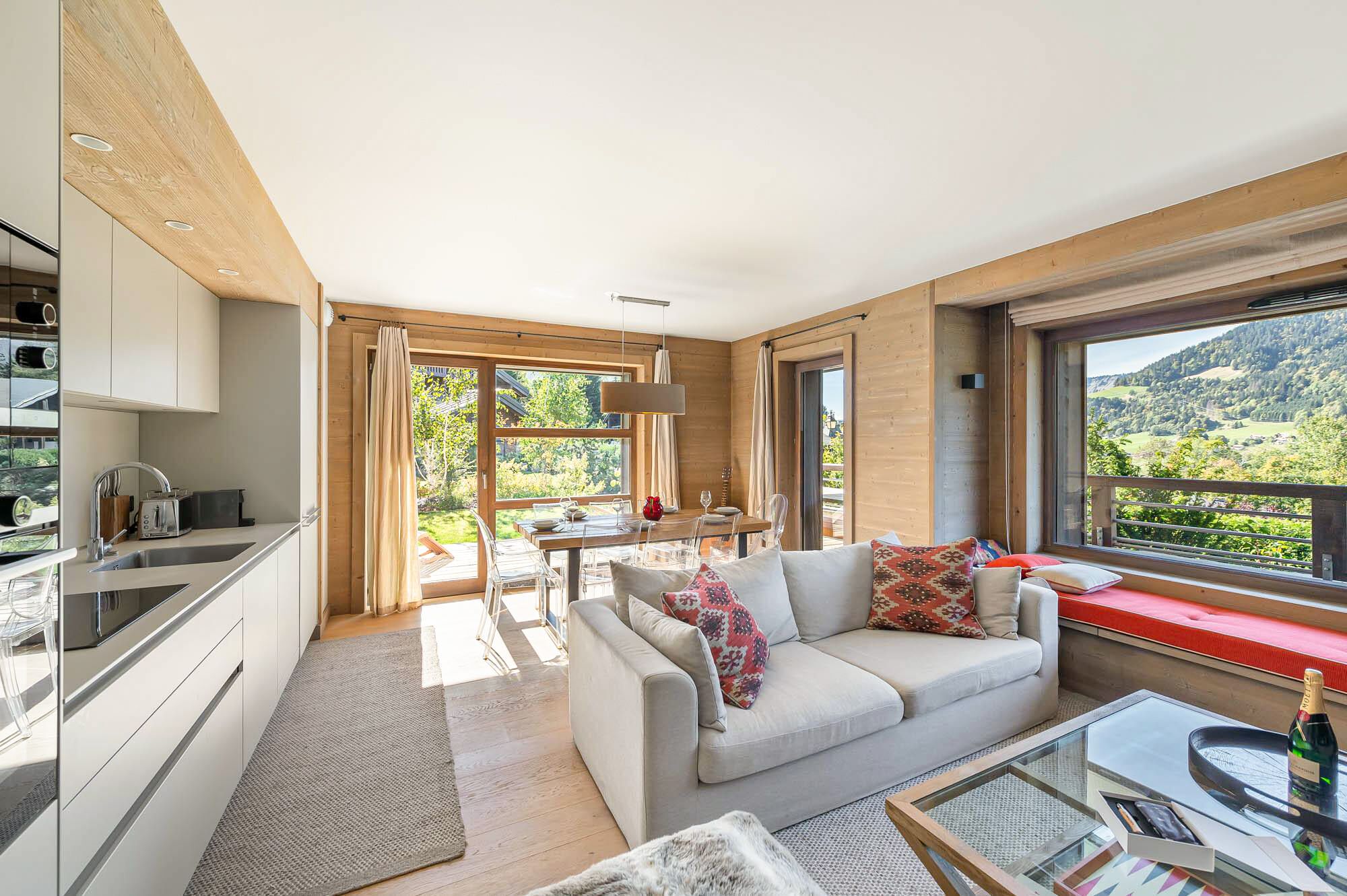 Apartment Miette, listing photograph 9