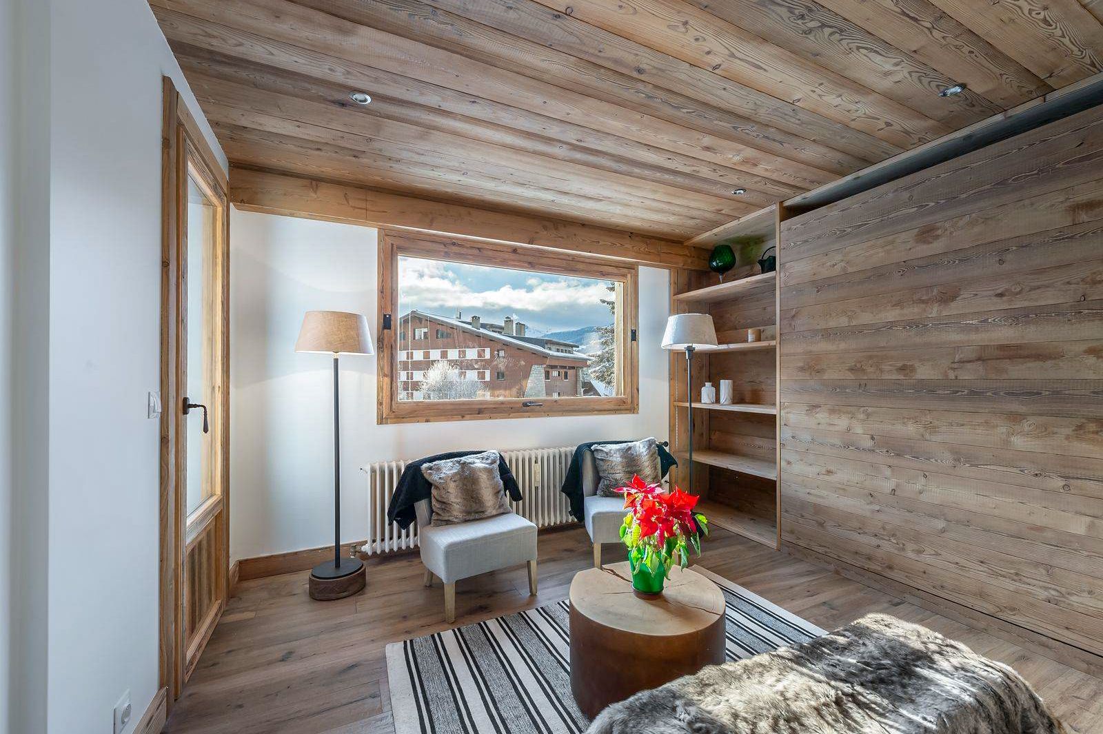 Apartment Snowshoe, listing photograph 3