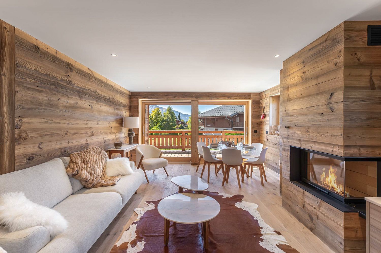 Apartment Rock, listing photograph 7