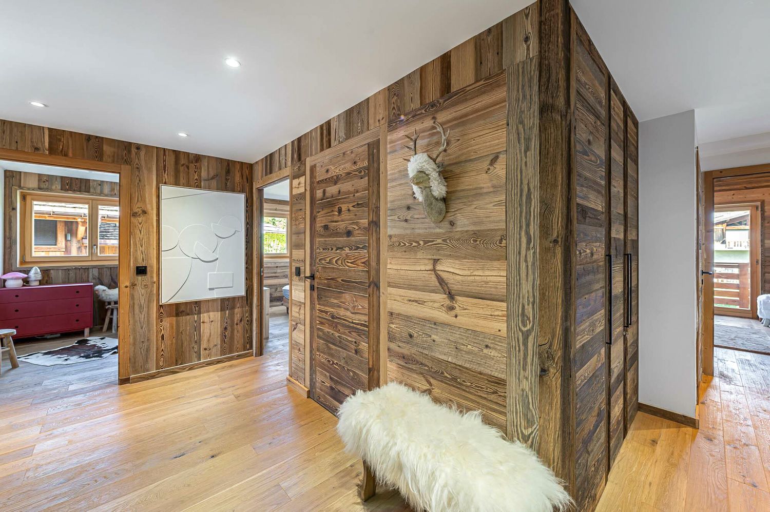 Apartment Rock, listing photograph 9