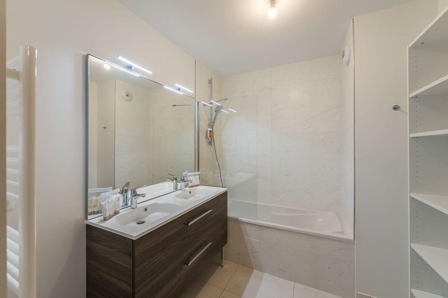 Apartment d'Arbois, listing photograph 10