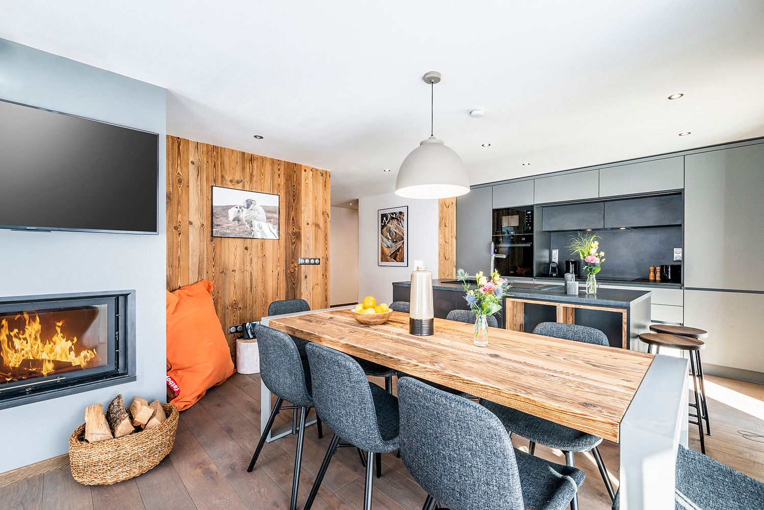 Apartment Charlet, listing photograph 3
